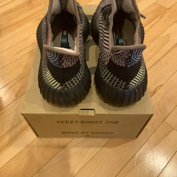 Yeezy Yecheil Non-reflective - Picture 4 of 12